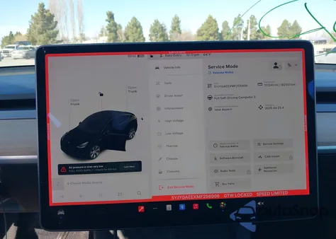 2021 Tesla Model Y Long Range Dual Motor All-Wheel Drive z USA, uszkodzony, nr VIN 5YJYGAEEXMF256906